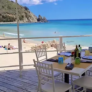 https://stella-dorada-bedrooms.in-sardinia.net